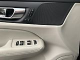 Volvo V60 2.0 B5 4x4 CC PLUS - náhled 31