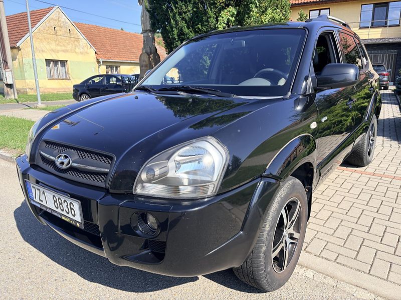 Hyundai Tucson 2.0CRDi 4x4 Tažné - fotka 1 z 23