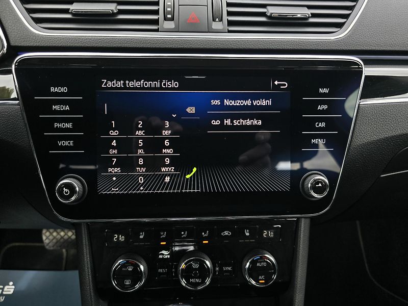 Škoda Superb 2.0TDI 147KW DSG 4x4 L&K TOP! - fotka 42 z 50