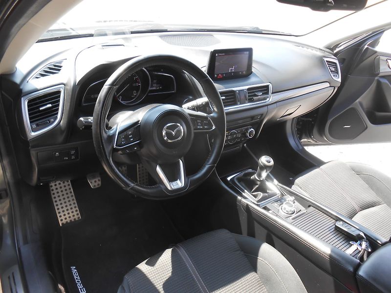 Mazda 3 2.0,FULL LED,KAMERA,head-up - fotka 40 z 49