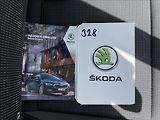 Škoda Octavia 2,0 TDI Combi Ambition Plus TA - náhled 19