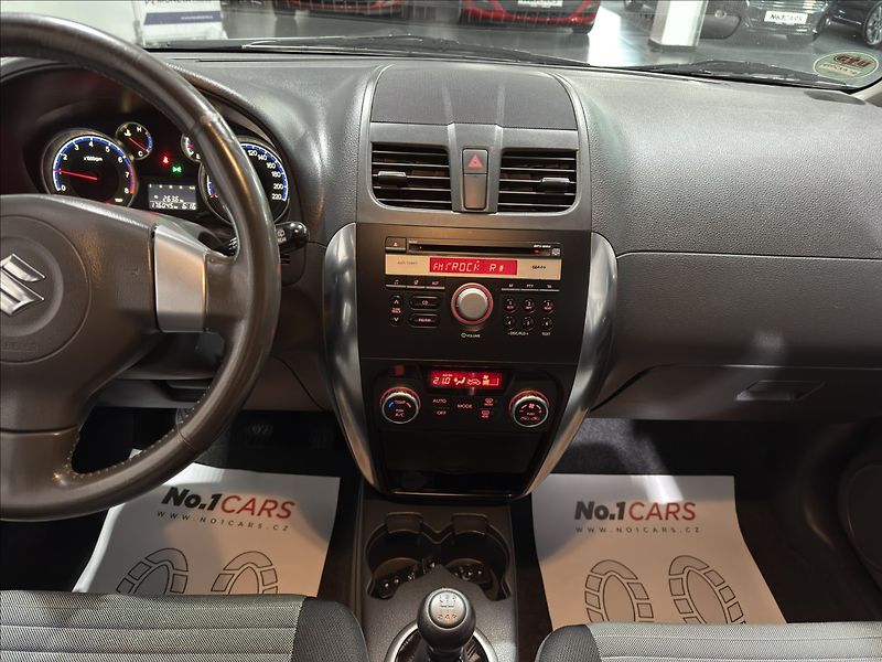 Suzuki SX4 1,6   VVT SPORT-LINE KEYLESS - fotka 21 z 35