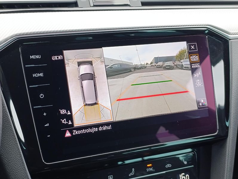 Volkswagen Passat 2.0TSI 206kW RLINE ČR 1.MAJ - fotka 28 z 39