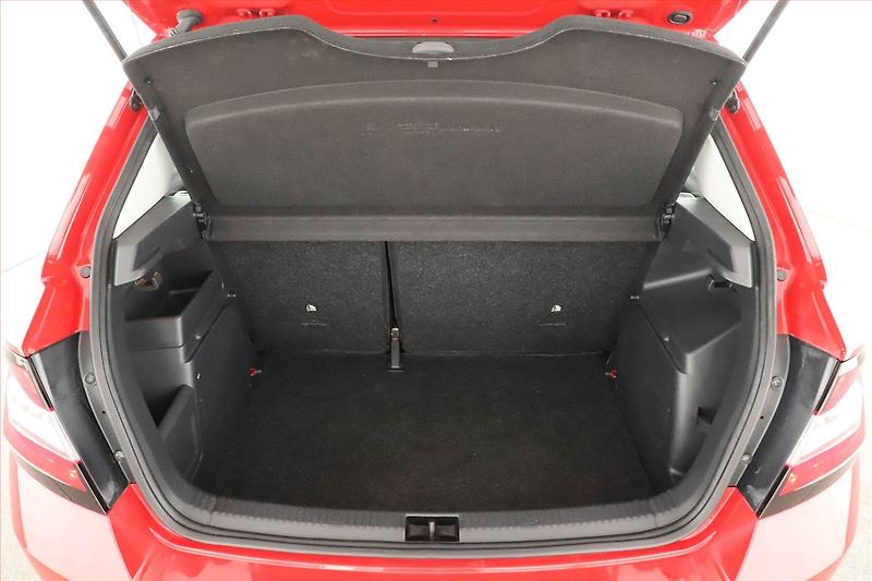 Škoda Fabia (2018) 1.0 TSI, Tempomat - fotka 10 z 12