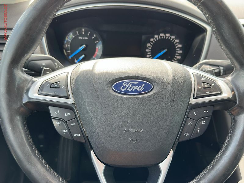 Ford Mondeo (2017) 2.0TDCi, AT - fotka 12 z 19