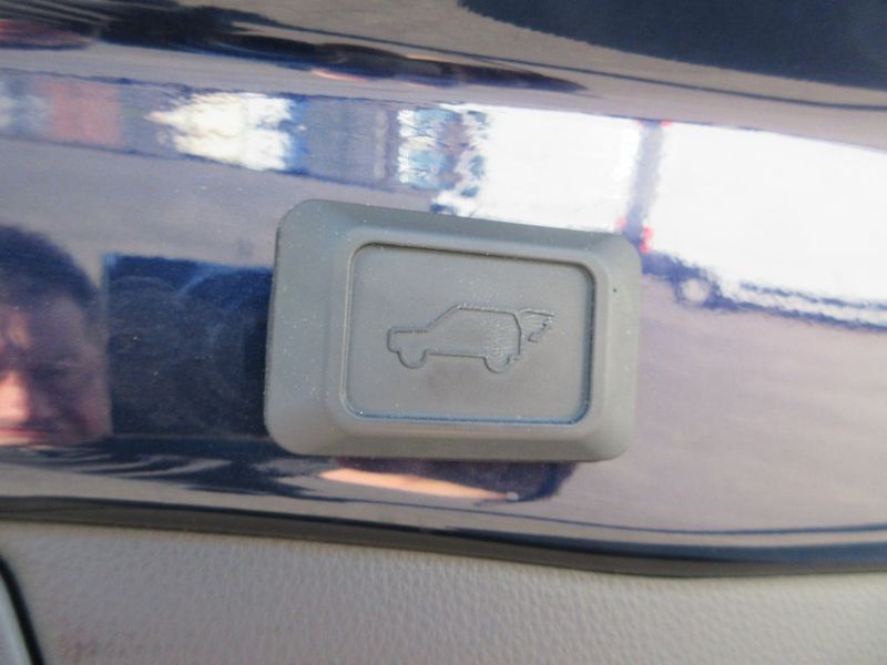 Toyota RAV4 2.5 Hybrid Executive E-Cvt - fotka 8 z 20