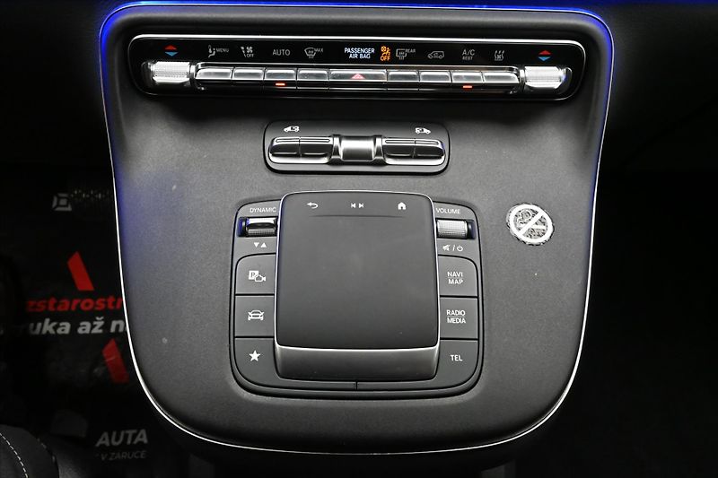Mercedes-Benz Třídy V 2,0 300D 174kW XL Avantgarde 8 - fotka 20 z 33