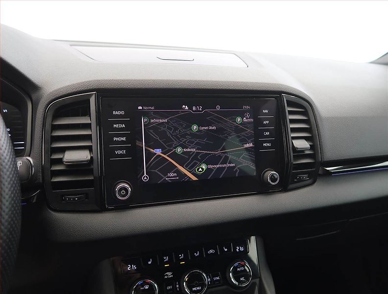 Škoda Karoq (2021) Sportline 1.5 TSI, digi klima - fotka 16 z 28
