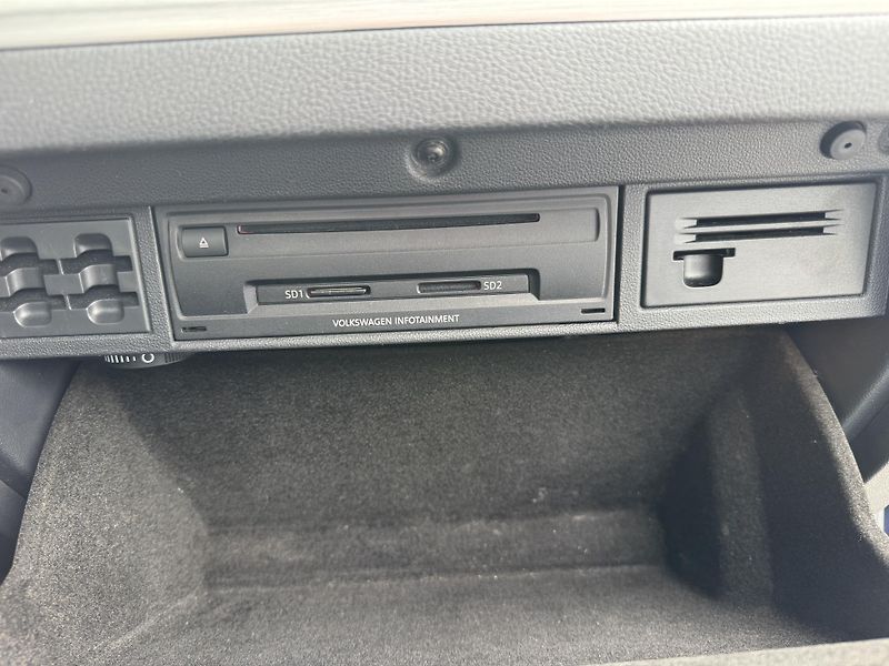 Volkswagen Golf Variant (2014) 7-1.6TDi,KOMPLET SERVIS - fotka 22 z 43