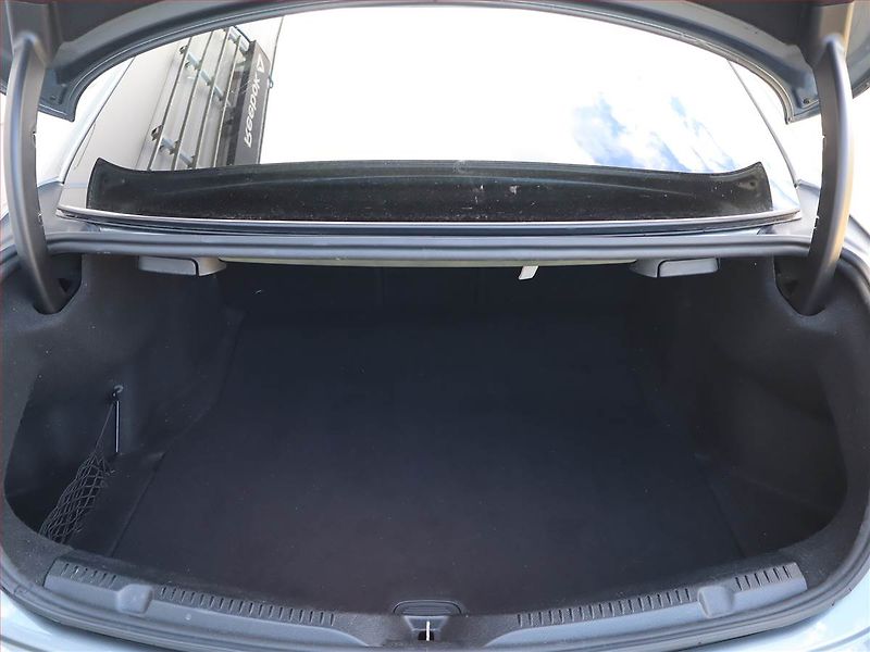 Mercedes-Benz Třídy E (2018) Elegance E 200 4MATIC - fotka 14 z 19