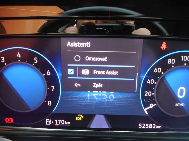 Volkswagen Golf 1,5 TSi 1.Majitel ČR - fotka 13 z 23