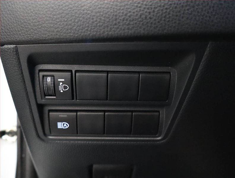 Toyota Yaris (2022) Selection Style 1.5 VVT-i - fotka 23 z 25