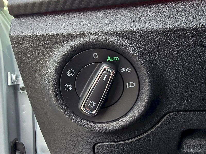 Škoda Kamiq (2024) 1,0TSI 85KW DSG MONTE CARLO - fotka 21 z 33