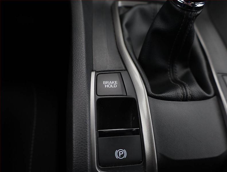 Honda Civic (2021) 1.0 VTEC Turbo, ČR,1.maj - fotka 13 z 18