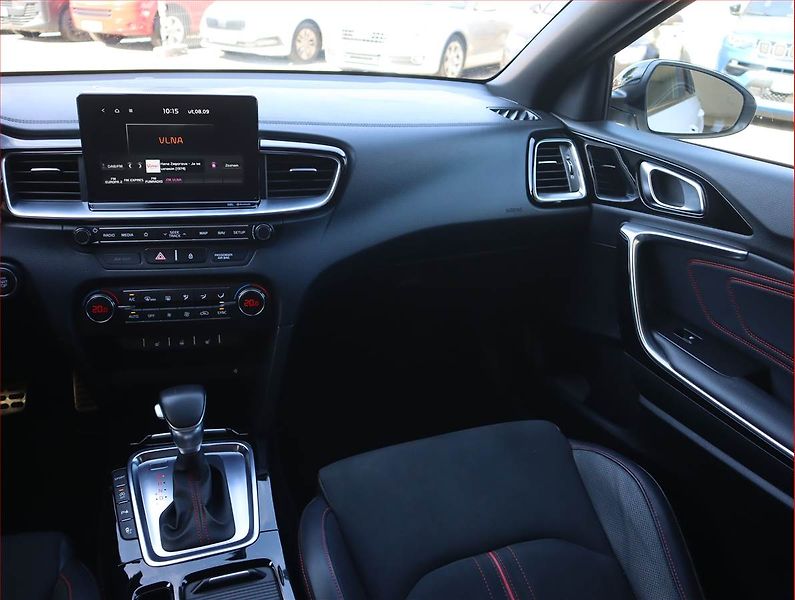 Kia Ceed (2019) GT Line 1.6 T-GDI GT, Automat - fotka 8 z 24