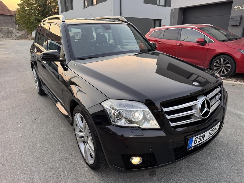 Mercedes-Benz GLK (2009) 220CDI 125Kw Rezervace - fotka 3 z 22