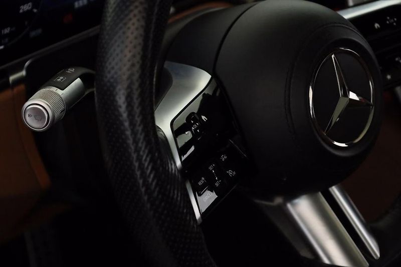 Mercedes-Benz Třídy S 580 L AMG Pano HuD Venti - fotka 11 z 19