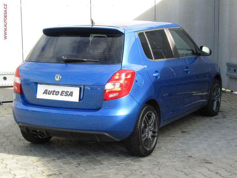 Škoda Fabia (2011) 1.4 TSi, 1.maj, RS, servis - fotka 4 z 19