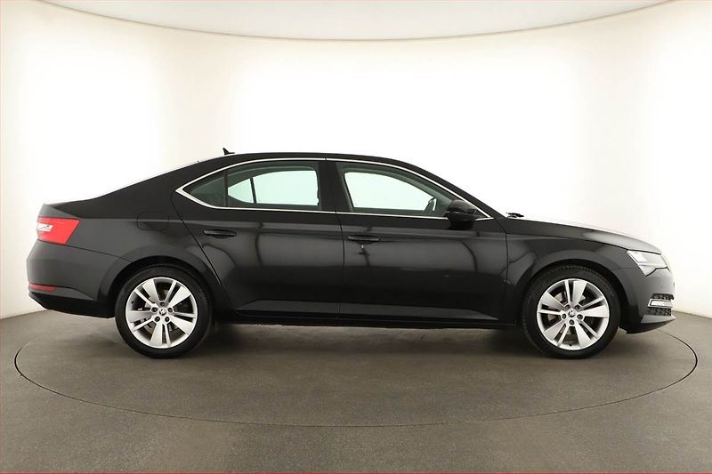 Škoda Superb (2020) Style 2.0 TDI, Automat, ČR - fotka 6 z 20
