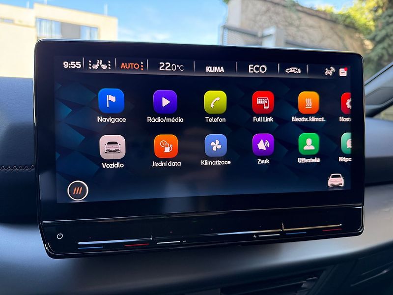 Cupra Born 150kW 360° kamera HUD 62kWh ba - fotka 32 z 45