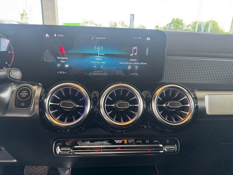 Mercedes-Benz GLB D 4MATIC - fotka 16 z 21