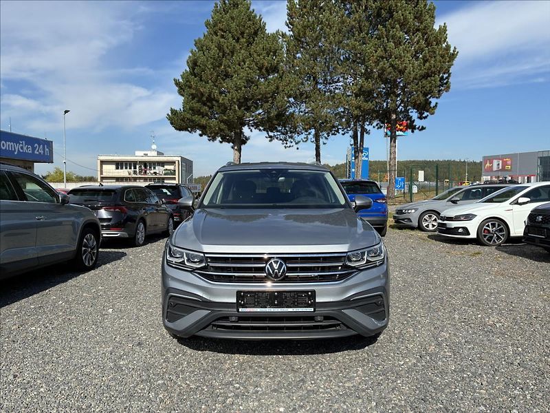 Volkswagen Tiguan Allspace 2,0 TDI IQ LIGHT TAŽNÉ KAMERA - fotka 5 z 28