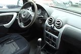 Dacia Logan (2009) 1.5 DCi - náhled 32
