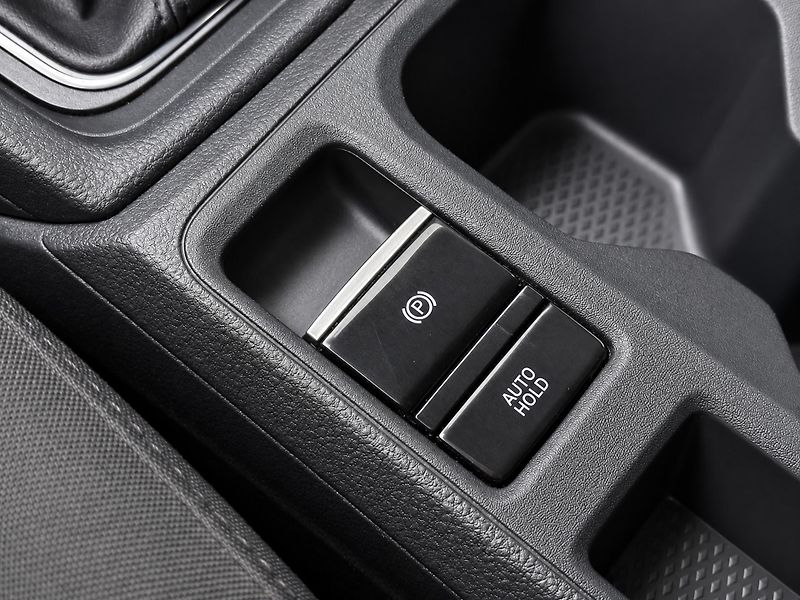 Volkswagen Caddy 2,0 TDI 75kW Life Klima Tažné - fotka 28 z 37