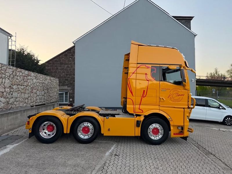 MAN TGX (2022) 26.640 6x2 tahač EURO 6 - fotka 3 z 22