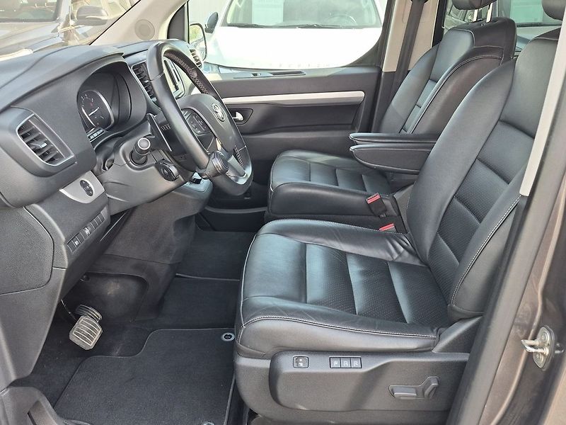 Toyota ProAce VIP L2 2.0 D-4D 130Kw - fotka 9 z 28