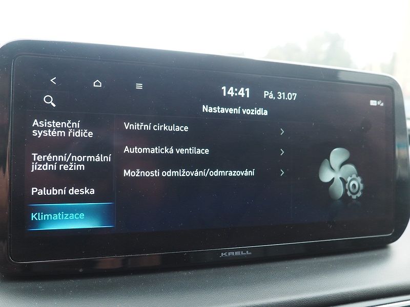 Hyundai Santa Fe (2022) 2.2 CRDi 4x4 Style Premium 8AT - fotka 40 z 48
