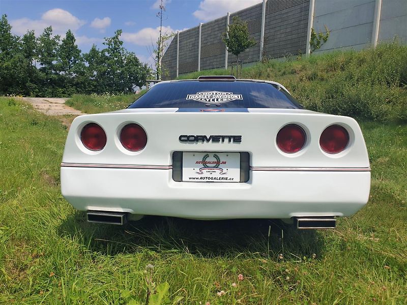 Chevrolet Corvette (1986) - fotka 12 z 26