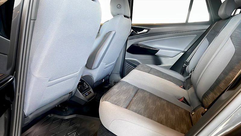 Volkswagen ID.4 Pro Performance 360 Taž IQ.Lig - fotka 10 z 16