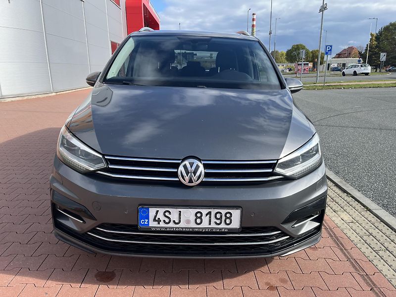 Volkswagen Touran 1.4 TSi R-Line Highline 110 kW - fotka 3 z 35