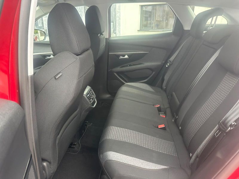 Peugeot 3008 (2021) 1.2PURETECH, 96KW, TEMP. - fotka 24 z 29