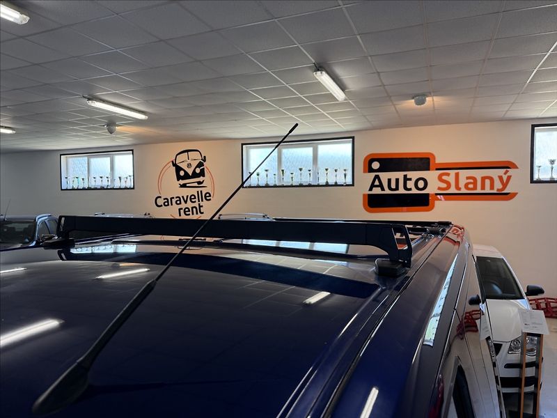 Ford Tourneo Custom 2,2 Titanium,114kW,1maj. - fotka 29 z 32