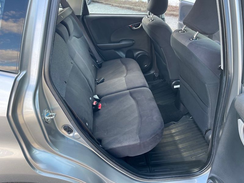 Honda Jazz (2010) 1.4 i Velmi pěkná - fotka 13 z 16