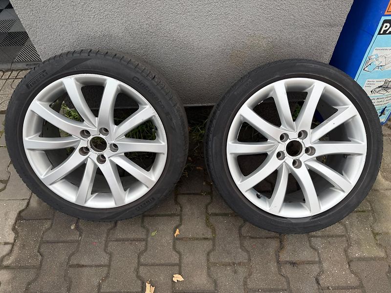 Audi A4 (2010) 2,0 TDI - fotka 15 z 21