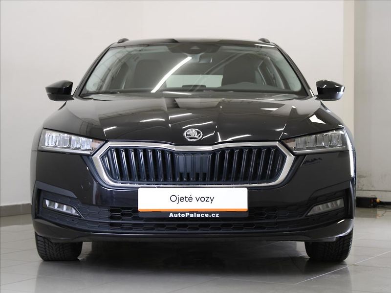 Škoda Octavia 2,0 TDi 85kW DSG Ambi. TAŽNÉ - fotka 2 z 21