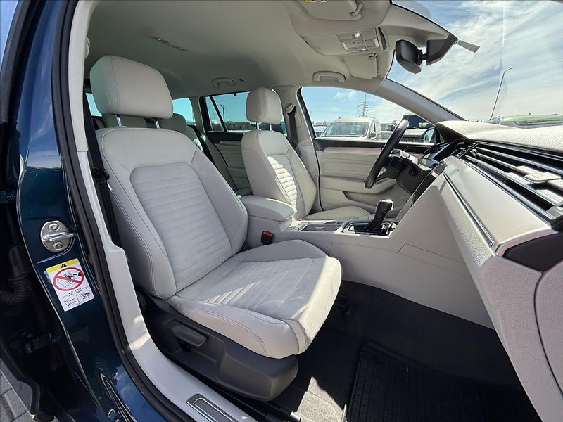 Volkswagen Passat 2,0 TDI 147kW 4MOT DSG - fotka 17 z 31