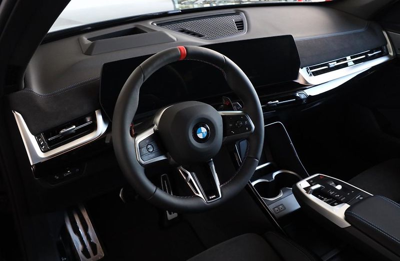 BMW X1 M35i xDrive - fotka 2 z 18