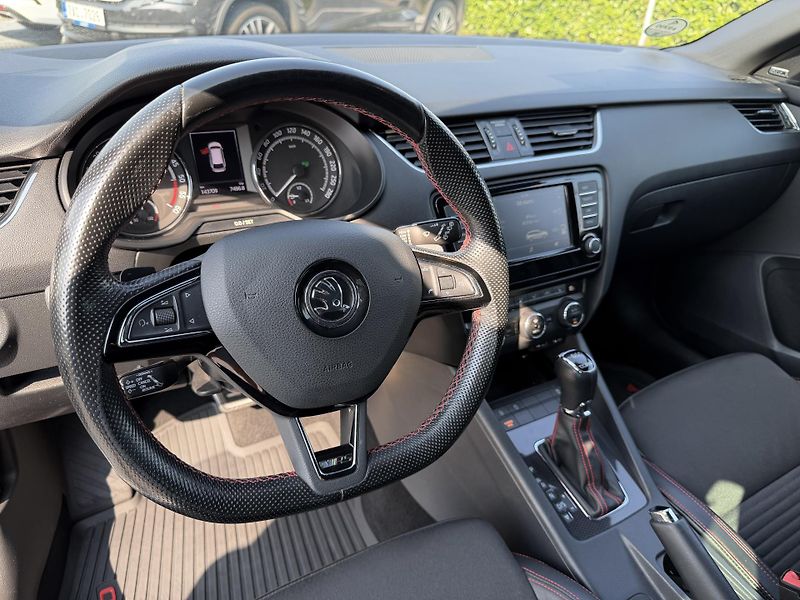Škoda Octavia 2.0 TDi 135 kW/Challenge - fotka 19 z 23