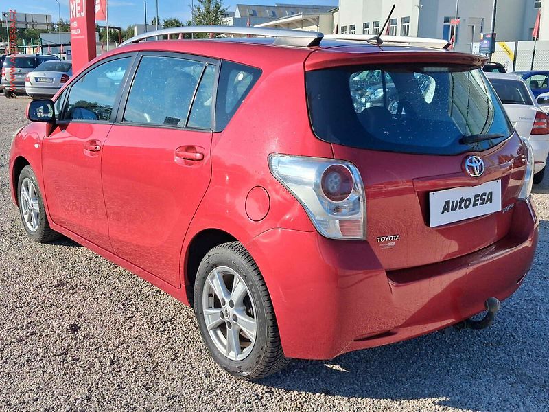 Toyota Verso (2011) 2.0, 2.maj,ČR, Navi - fotka 6 z 20