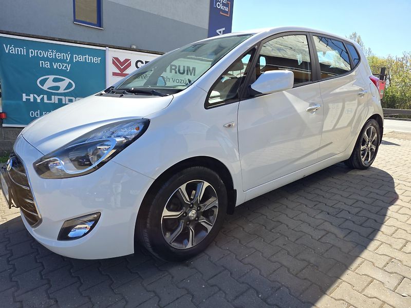 Hyundai ix20 1.6-1.MAJITEL-92KW-FACELIFT - fotka 6 z 14