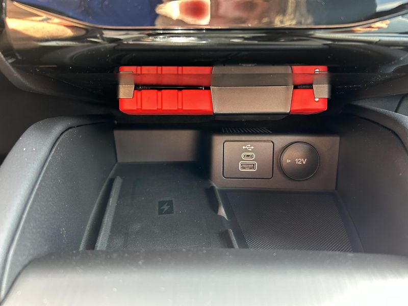 Ford Kuga BLUECRUISE EDITION 178kW - fotka 37 z 38