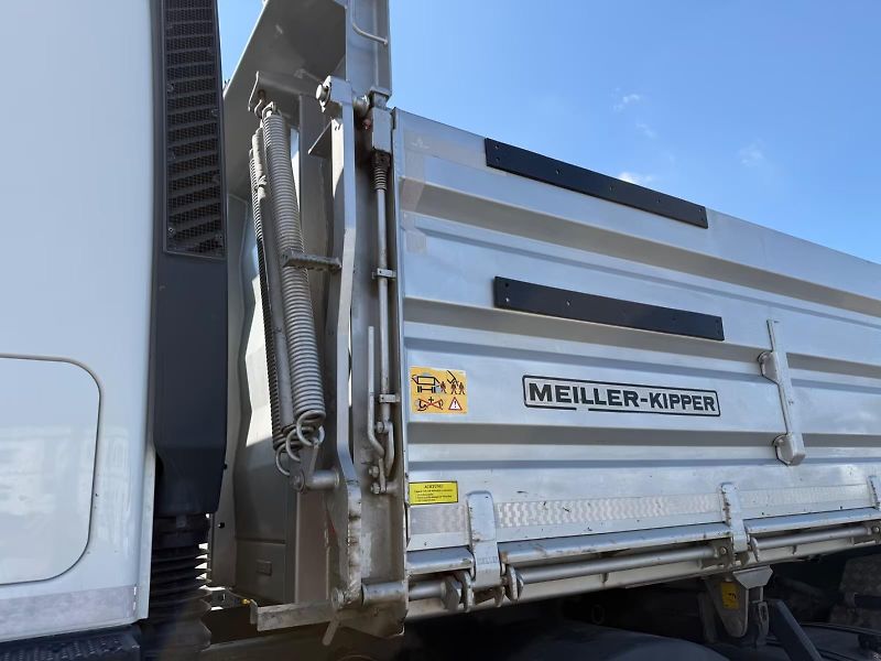 Iveco X-WAY AT340X48 8x4 3S MEILLER - fotka 12 z 22