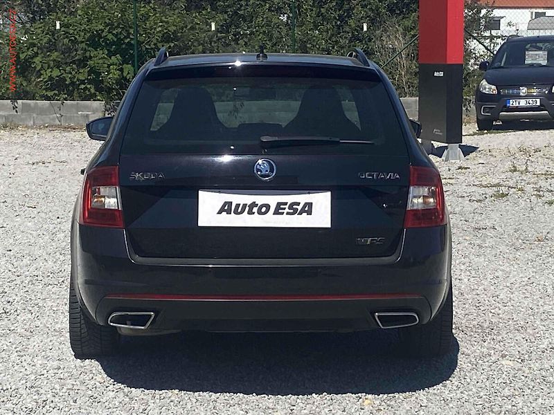 Škoda Octavia (2017) 2.0 TDi, RS, DSG, bixen, navi - fotka 5 z 18