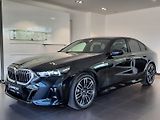 BMW Řada 5 (2025) 520d Sedan M Sport - náhled 1
