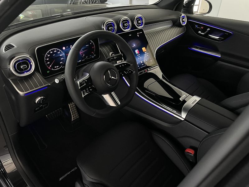 Mercedes-Benz GLC 200d 4Matic - fotka 19 z 33