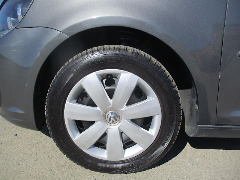 Volkswagen Touran 1,6 TDi CL BlueMotion*TAŽ.ZAŘ. - fotka 21 z 46